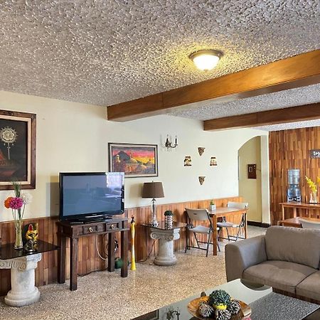 Hostal Los Volcanes Ciudad Guatemala Eksteriør billede