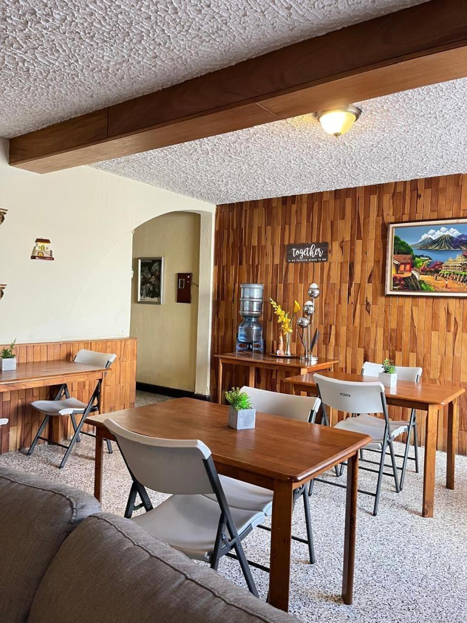 Hostal Los Volcanes Ciudad Guatemala Eksteriør billede