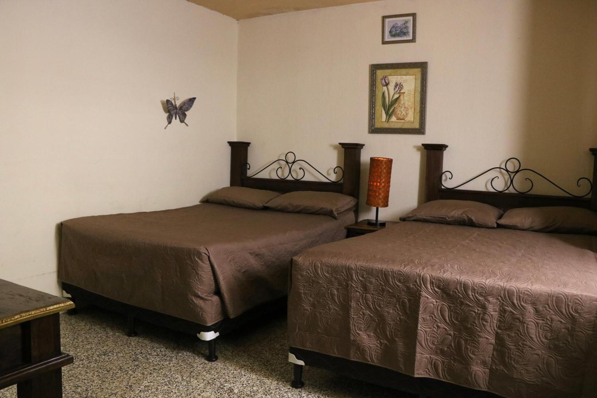Hostal Los Volcanes Ciudad Guatemala Eksteriør billede