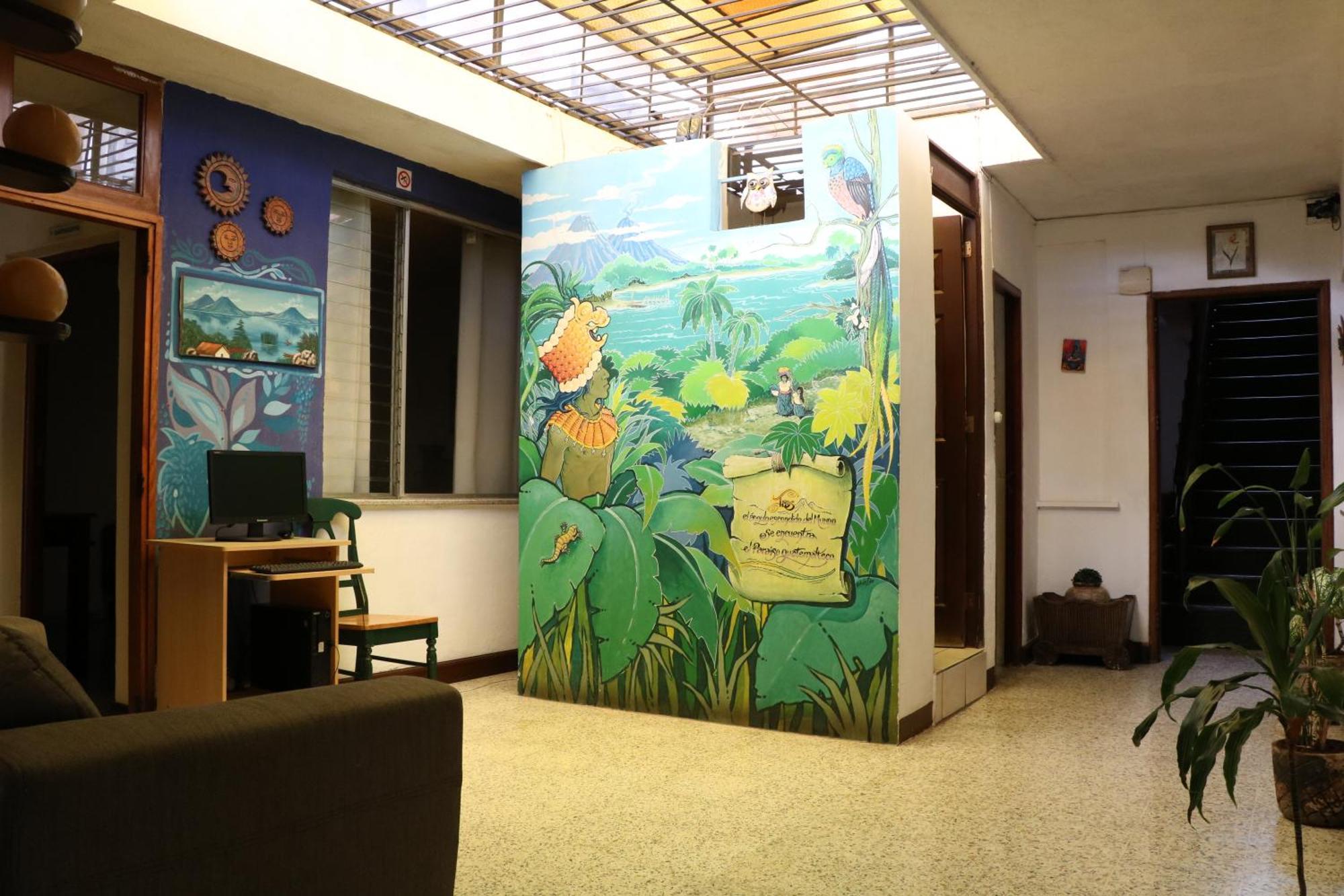 Hostal Los Volcanes Ciudad Guatemala Eksteriør billede