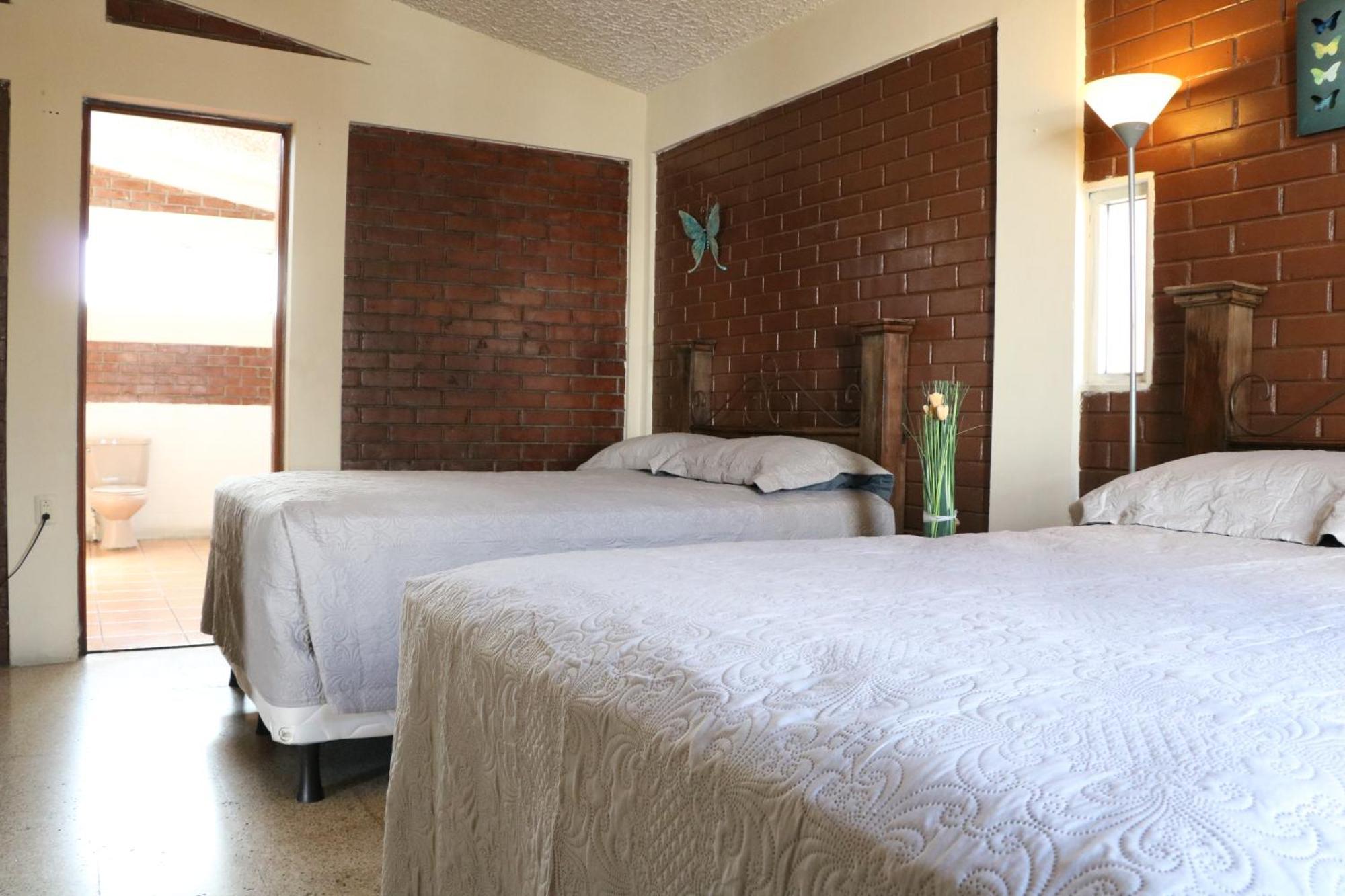 Hostal Los Volcanes Ciudad Guatemala Eksteriør billede