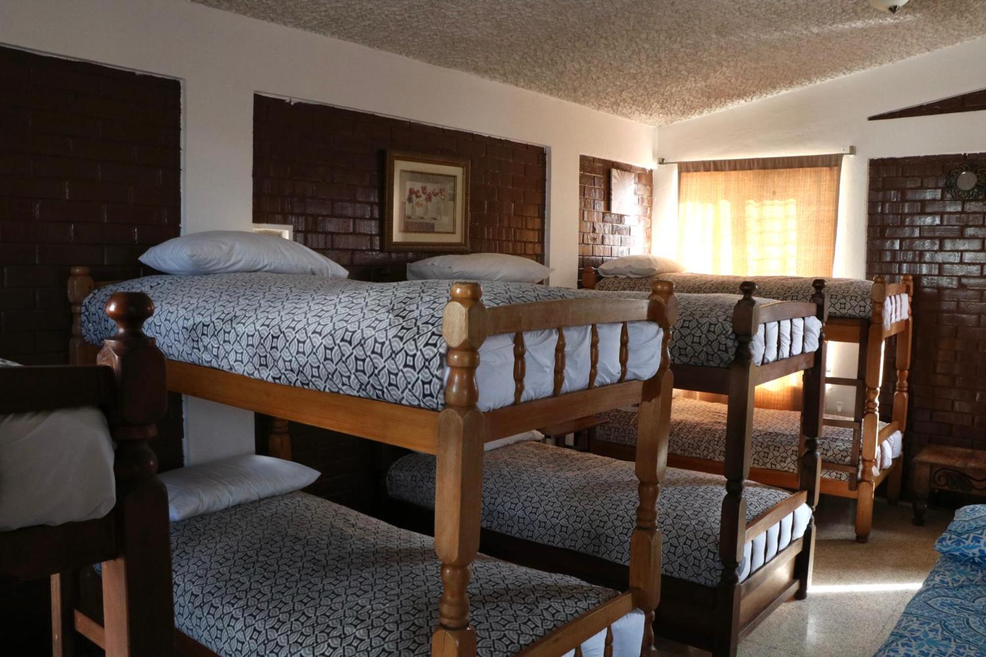 Hostal Los Volcanes Ciudad Guatemala Eksteriør billede